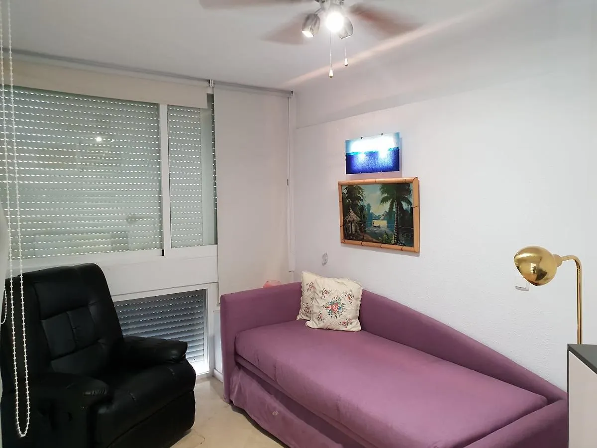 Marbella 2000 Elegant Apartment 0*,  スペイン
